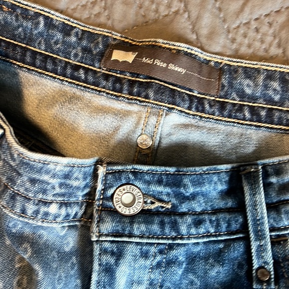 Levi’s : Mid Rise Skinny Patterned Jeans - 6 - Picture 9 of 11